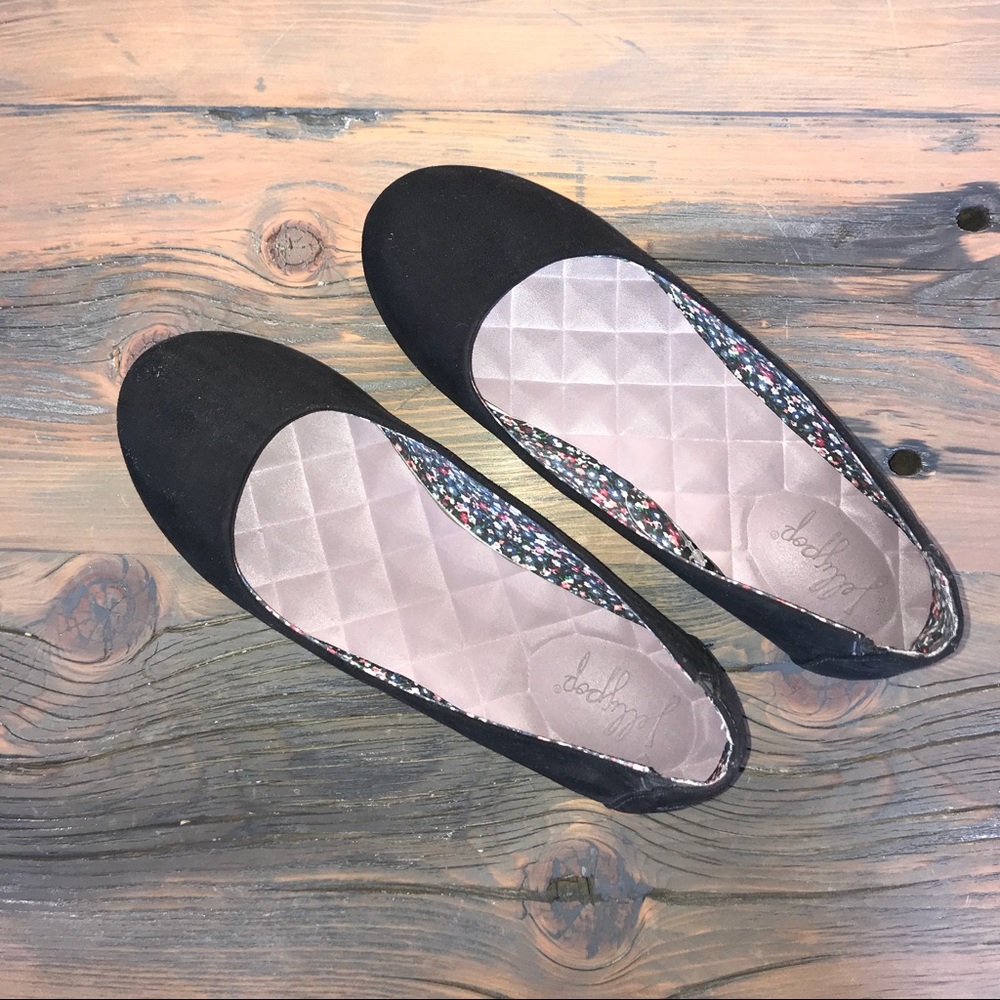 Black flats